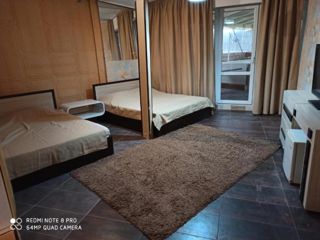 Apartments Devora 1 & Bar & Restaurant Варна Екстер'єр фото