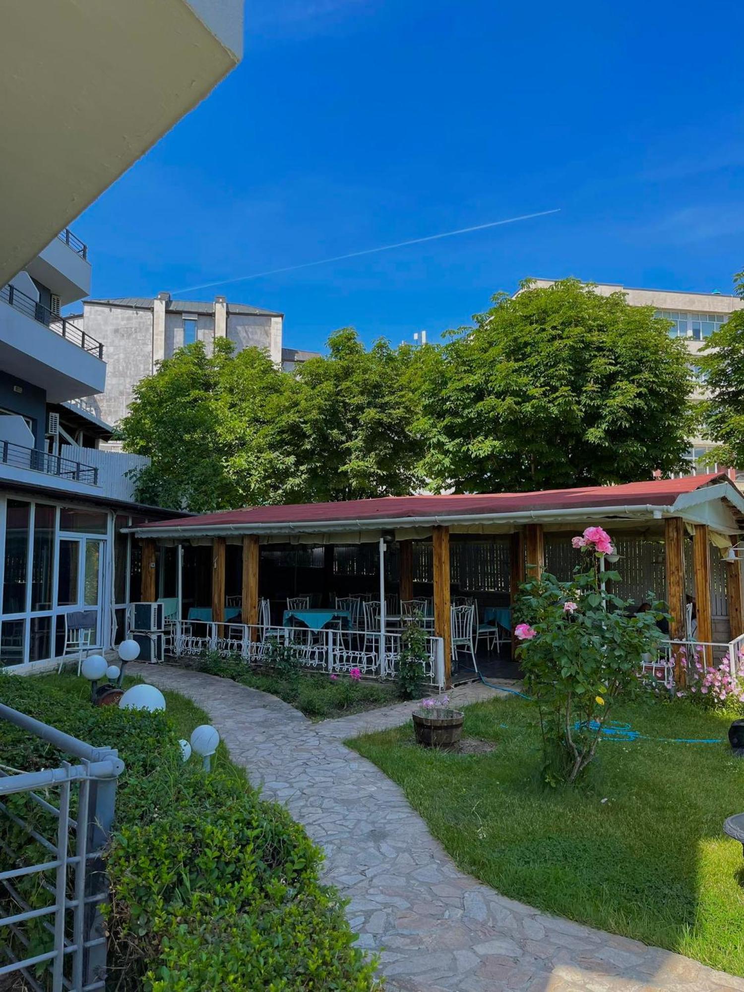 Apartments Devora 1 & Bar & Restaurant Варна Екстер'єр фото