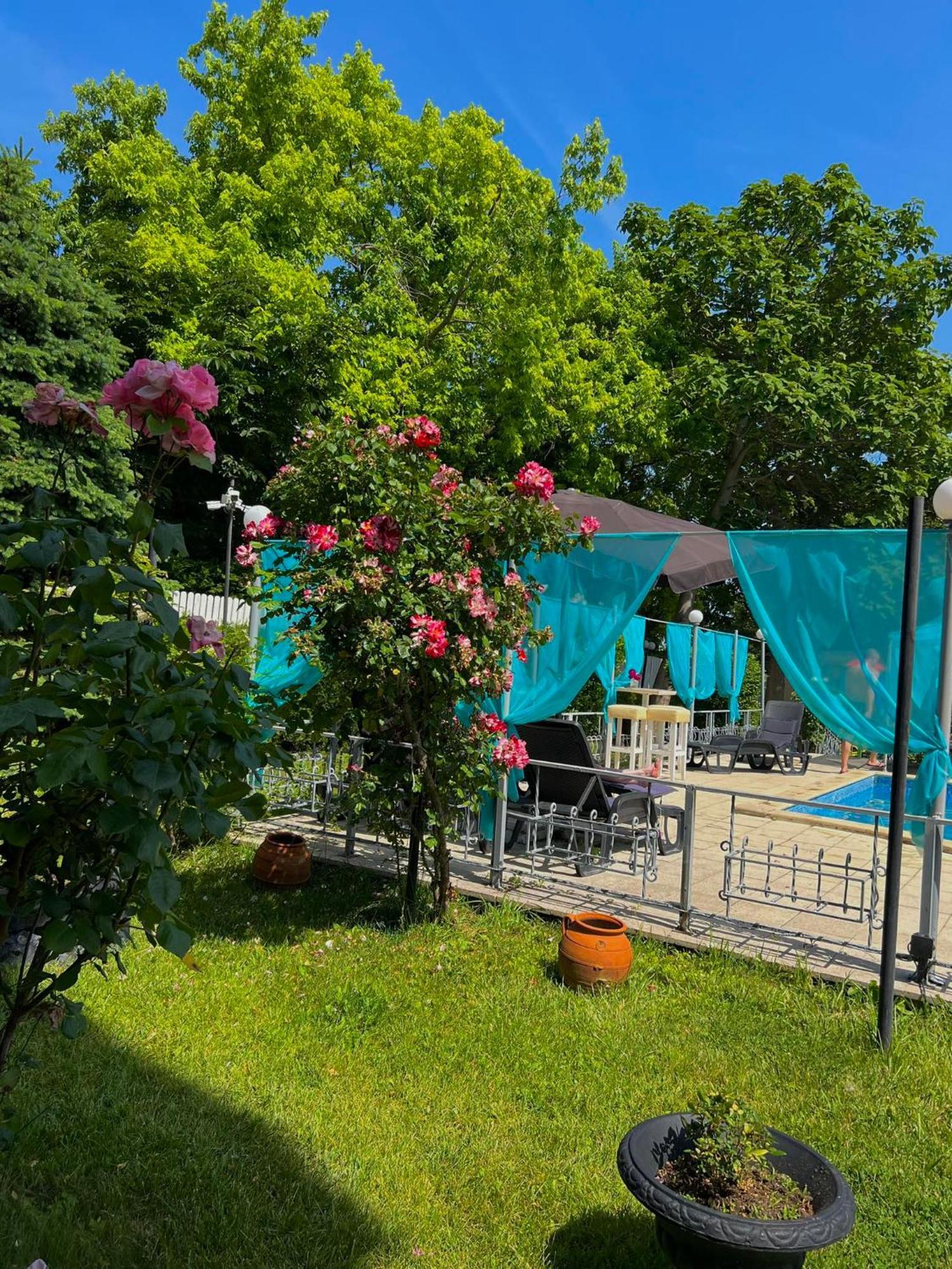 Apartments Devora 1 & Bar & Restaurant Варна Екстер'єр фото